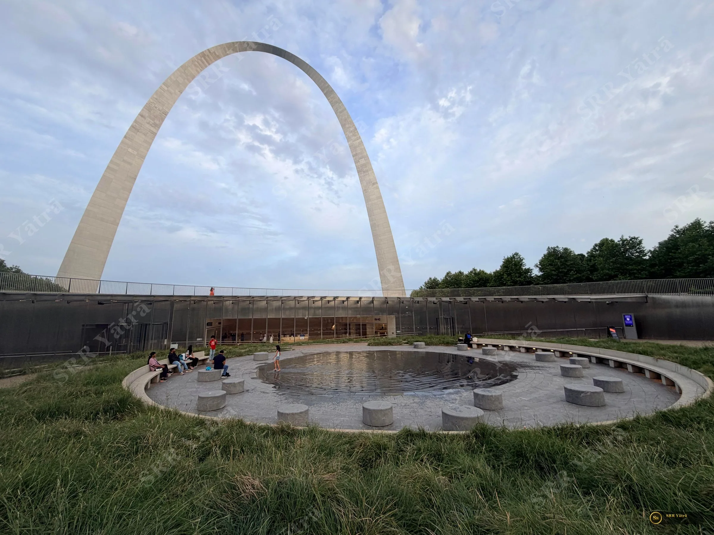 SRRSTLTripTheArchCover
